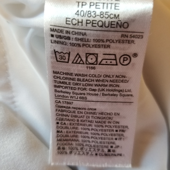 BANANA REPUBLIC white sleeveless purple floral top - Picture 7 of 8